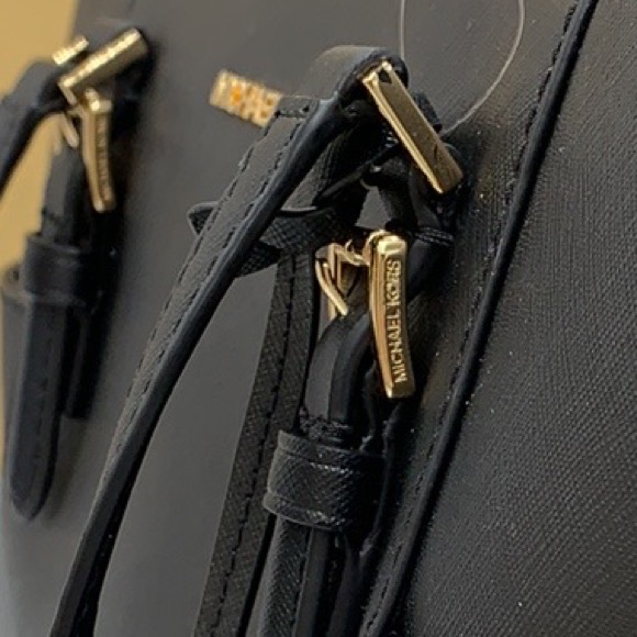 MICHAEL KORS Charlotte Large Leather Top-Zip Tote - Picture 14 of 15